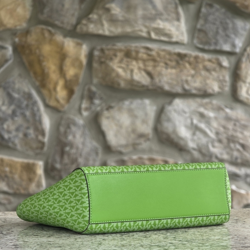 Michael Kors Jet Set Logo Large Green Shoulder Bag - Picture 4 of 9